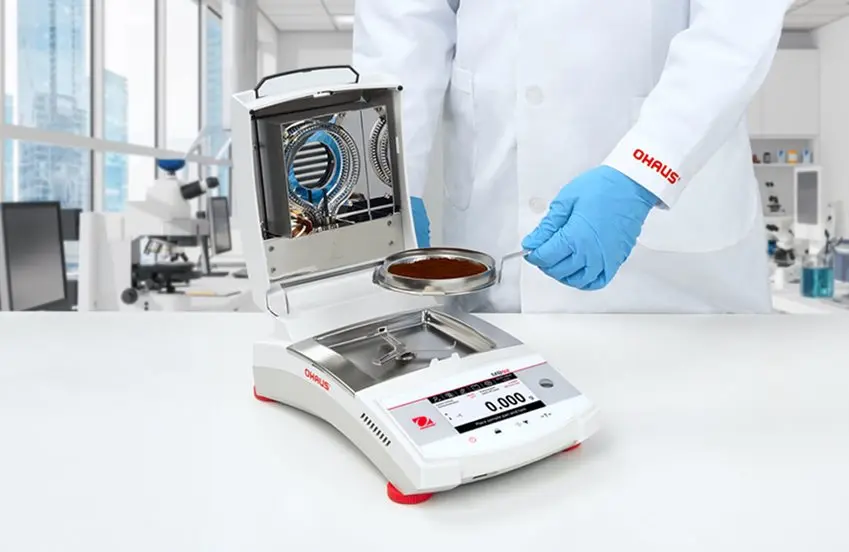 thermogravimetric moisture analysis load sample on Ohaus MB92