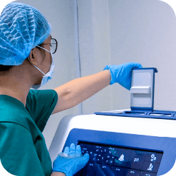 Verwarmd deksel in Timelapse Multiroom incubator voor embryo