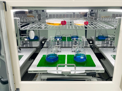 120L Premium compact stackable shaking incubator, 4-60, 30-300rpm ZWYR-293