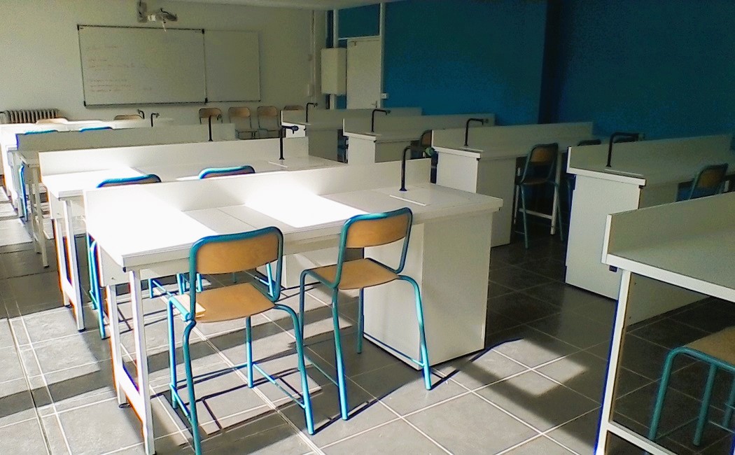 Laboratory furniture SchoolLab